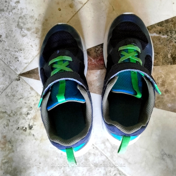 Sketchers - Picture 1 of 1